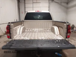 2006 Chevrolet Silverado 1500 LT1 with VIN 2GCEK13Z561329466, listed as a IAAI auction lot 41191062 with 208,661 mi miles. Bid and sale history available at carsss.com. Image 17.