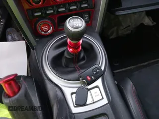 2013 Subaru BRZ Limited с VIN JF1ZCAC1XD1606548, выставлен на аукционе IAAI как лот 42153290 с пробегом 136 534 миль миль и . История ставок и продаж доступна на DreamBid. Изображение 11.