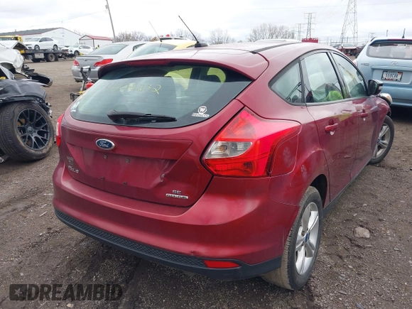 2013 Ford Focus SE with VIN 1FADP3K26DL275329, listed as a IAAI auction lot 41922232 with 86,211 mi miles and . Bid and sale history available at carsss.com. Image 4.
