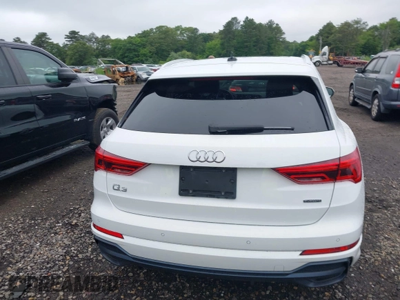 2020 Audi Q3 S line Premium with VIN WA1DECF30L1115390, listed as a IAAI auction lot 42503728 with 18,556 mi miles and . Bid and sale history available at DreamBid. Image 16.