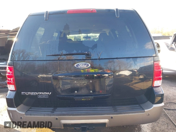 2003 Ford Expedition Eddie Bauer z VIN 1FMFU18L13LC31460, wystawiony jako IAAI lot #41204255 z przebiegiem 248 719 mil mil oraz . Historia ofert i sprzedaży dostępna na DreamBid. Obrazek 16.