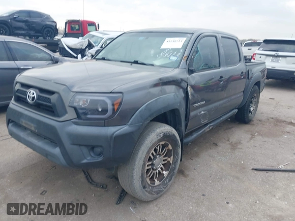 2012 Toyota Tacoma PreRunner z VIN 5TFJU4GN9CX026299, wystawiony jako IAAI lot #41548214 z przebiegiem 188 934 mil mil oraz . Historia ofert i sprzedaży dostępna na DreamBid. Obrazek 17.
