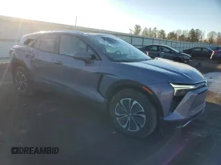 2024 Chevrolet Blazer EV eAWD LT z VIN 3GNKDBRJ3RS217088, wystawiony jako Copart lot #48150655 z przebiegiem 1 777 mil mil oraz Szkoda całkowita • Salvage title. Historia ofert i sprzedaży dostępna na DreamBid. Obrazek 4.