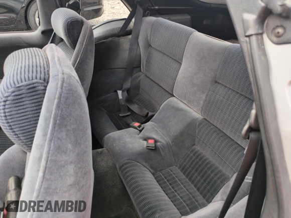 1993 Nissan 300ZX z VIN GCZ32546193, wystawiony jako Copart lot #54944495 z przebiegiem 140 834 mil mil oraz Szkoda całkowita • Salvage title. Historia ofert i sprzedaży dostępna na DreamBid. Obrazek 10.