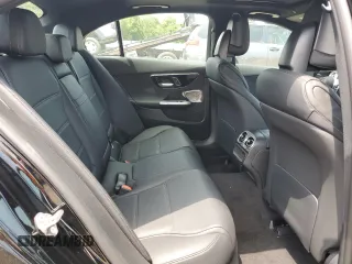 2022 Mercedes-Benz C 300 z VIN W1KAF4HBXNR017879, wystawiony jako Copart lot #56323764 z przebiegiem 30 767 mil mil oraz . Historia ofert i sprzedaży dostępna na DreamBid. Obrazek 10.