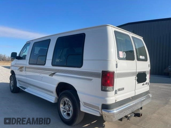 2003 Ford Econoline Cargo Recreational with VIN 1FDPE24L13HA37723, listed as a Copart auction lot 84327314 with 170,979 mi miles and Clean Title. Bid and sale history available at DreamBid. Image 3.