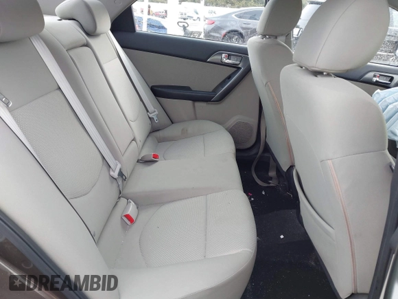2013 Kia Forte EX with VIN KNAFU4A24D5730361, listed as a IAAI auction lot 41579457 with 89,832 mi miles. Bid and sale history available at carsss.com. Image 8.