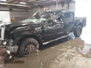 2010 Ford Super Duty F-250 SRW XL with VIN 1FTSW2BY5AEB35467, listed as a IAAI auction lot 41614550 with 190,759 mi miles. Bid and sale history available at carsss.com. Image 2.