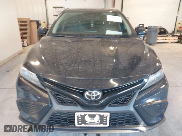 2021 Toyota Camry SE Nightshade with VIN 4T1G11AK8MU477688, listed as a IAAI auction lot 41289412 with 63,746 mi miles. Bid and sale history available at carsss.com. Image 12.