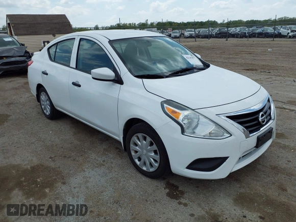 2016 Nissan Versa S Plus with VIN 3N1CN7AP1GL880161, listed as a IAAI auction lot 42147877 with 188,673 mi miles. Bid and sale history available at carsss.com. Image 1.