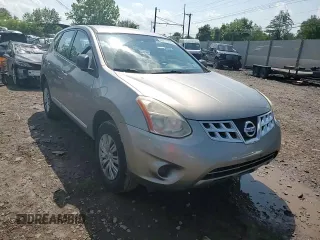 2011 Nissan Rogue S z VIN JN8AS5MT7BW170862, wystawiony jako Copart lot #60115195 z przebiegiem Nie podano mil oraz Szkoda całkowita • Salvage title. Historia ofert i sprzedaży dostępna na DreamBid. Obrazek 14.