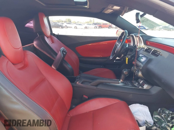 2011 Chevrolet Camaro 2LT with VIN 2G1FC1ED5B9145040, listed as a IAAI auction lot 42245061 with 171,867 mi miles and . Bid and sale history available at DreamBid. Image 5.