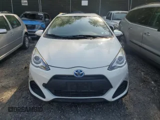 2017 Toyota Prius One with VIN JTDKDTB39H1591988, listed as a Copart auction lot 54348795 with 79,322 mi miles and Clean Title. Bid and sale history available at DreamBid. Image 5.