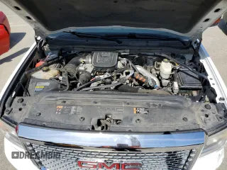 2015 GMC Sierra 2500HD available WiFi Denali with VIN 1GT120E80FF659215, listed as a Copart auction lot 48356455 with 134,796 mi miles and Salvage Title. Bid and sale history available at carsss.com. Image 11.