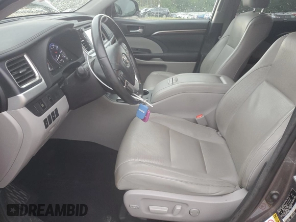 2015 Toyota Highlander Limited z VIN 5TDDKRFH0FS185279, wystawiony jako Copart lot #56802465 z przebiegiem 115 971 mil mil oraz Szkoda całkowita • Salvage title. Historia ofert i sprzedaży dostępna na DreamBid. Obrazek 7.