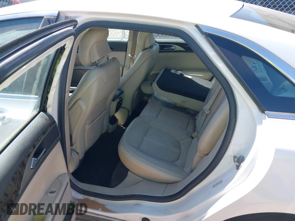 2016 Lincoln MKZ z VIN 3LN6L2GK1GR604523, wystawiony jako IAAI lot #42005012 z przebiegiem 215 285 mil mil oraz . Historia ofert i sprzedaży dostępna na DreamBid. Obrazek 8.