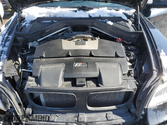 2014 BMW X6 M with VIN 5YMGZ0C50E0C40694, listed as a Copart auction lot 43943305 with 124,104 mi miles and Salvage Title. Bid and sale history available at carsss.com. Image 12.