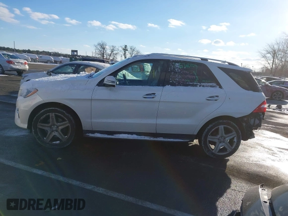 2015 Mercedes-Benz M 400 with VIN 4JGDA5GB7FA483181, listed as a IAAI auction lot 41353004 with 105,507 mi miles and . Bid and sale history available at DreamBid. Image 14.