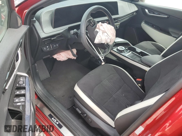2024 Kia EV6 GT-Line with VIN KNDC44LA9R5162108, listed as a Copart auction lot 78171364 with 7,955 mi miles and Non Repairable. Bid and sale history available at carsss.com. Image 8.