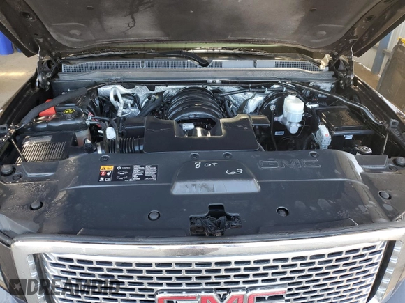 2015 GMC Yukon XL Denali with VIN 1GKS2JKJ1FR615647, listed as a Copart auction lot 67737263 with 183,728 mi miles and Salvage Title. Bid and sale history available at carsss.com. Image 12.