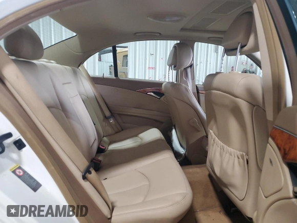 2009 Mercedes-Benz E-Class Luxury 3.5L with VIN WDBUF87X09B380992, listed as a Copart auction lot 50352925 with 0 mi miles and Salvage Title. Bid and sale history available at carsss.com. Image 10.