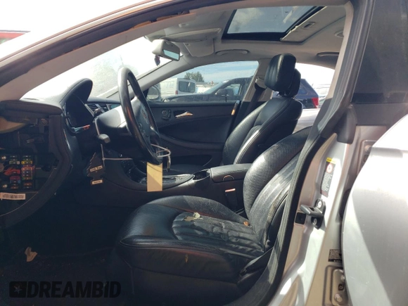 2008 Mercedes-Benz CLS-Class 5.5L with VIN WDDDJ72X88A118200, listed as a Copart auction lot 78005464 with 113,005 mi miles and Salvage Title. Bid and sale history available at carsss.com. Image 7.
