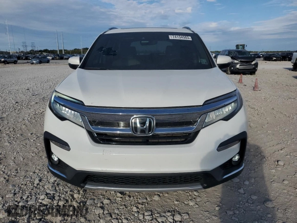 2022 Honda Pilot Touring 7-Passenger with VIN 5FNYF5H65NB011768, listed as a Copart auction lot 74134503 with 27,517 mi miles and Salvage title. Bid and sale history available at DreamBid. Image 5.