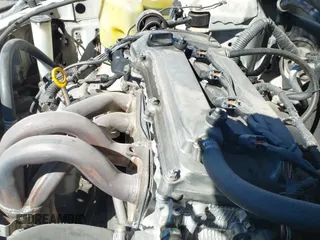 2002 Toyota Camry LE z VIN JTDBE32K420108876, wystawiony jako IAAI lot #43378922 z przebiegiem 275 599 mil mil oraz . Historia ofert i sprzedaży dostępna na DreamBid. Obrazek 12.