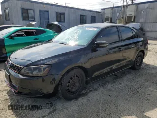 2012 Volkswagen Jetta SE with VIN 3VWDP7AJ7CM032181, listed as a Copart auction lot 64880785 with 179,284 mi miles and Clean title. Bid and sale history available at DreamBid. Image 1.