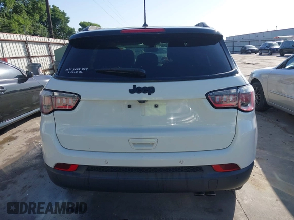 2018 Jeep Compass Latitude with VIN 3C4NJCBB3JT407981, listed as a IAAI auction lot 41998122 with 82,220 mi miles and . Bid and sale history available at DreamBid. Image 16.