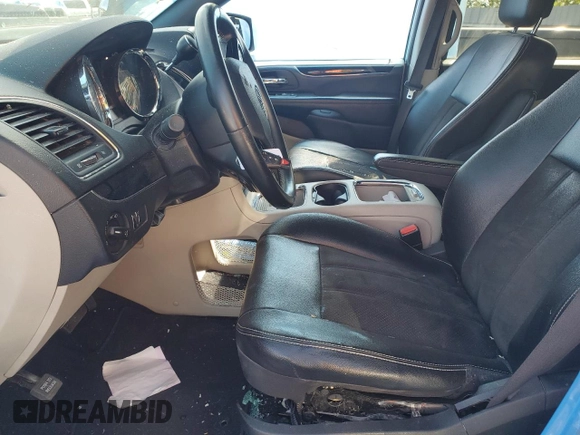 2019 Dodge Grand Caravan SXT with VIN 2C4RDGCG9KR656400, listed as a Copart auction lot 48322325 with Not Provided miles and Salvage Title. Bid and sale history available at DreamBid. Image 7.