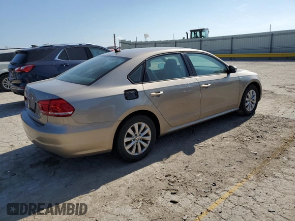 2015 Volkswagen Passat Limited Edition Edition with VIN 1VWAT7A32FC096487, listed as a Copart auction lot 62370505 with 186,517 mi miles and Clean title. Bid and sale history available at DreamBid. Image 3.
