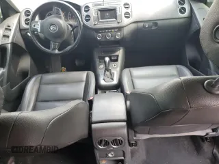 2016 Volkswagen Tiguan S with VIN WVGAV7AX9GW529699, listed as a Copart auction lot 62239475 with 119,075 mi miles and Clean title. Bid and sale history available at DreamBid. Image 8.