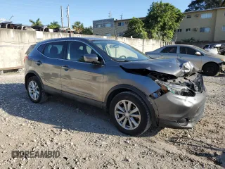 2017 Nissan Rogue SL with VIN JN1BJ1CP8HW014003, listed as a Copart auction lot 47176825 with 46,376 mi miles and Salvage title. Bid and sale history available at DreamBid. Image 4.