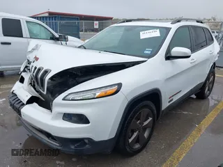 2017 Jeep Cherokee Latitude with VIN 1C4PJLCB5HW571941, listed as a IAAI auction lot 41156440 with 135,862 mi miles and . Bid and sale history available at DreamBid. Image 21.