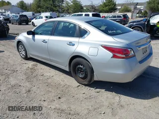 2015 Nissan Altima S with VIN 1N4AL3AP7FN305912, listed as a IAAI auction lot 41817752 with 177,052 mi miles and . Bid and sale history available at DreamBid. Image 3.