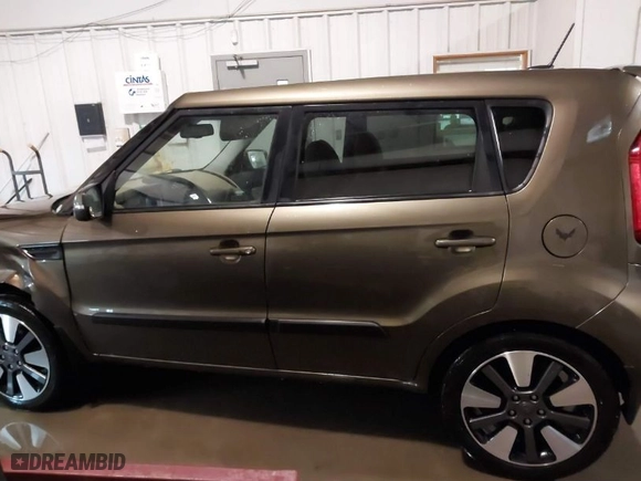 2012 Kia Soul + with VIN KNDJT2A62C7442655, listed as a IAAI auction lot 41740493 with 120,409 mi miles. Bid and sale history available at carsss.com. Image 14.