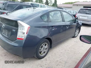 2011 Toyota Prius I z VIN JTDKN3DU4B0303598, wystawiony jako IAAI lot #42267391 z przebiegiem Nie podano mil oraz . Historia ofert i sprzedaży dostępna na DreamBid. Obrazek 4.