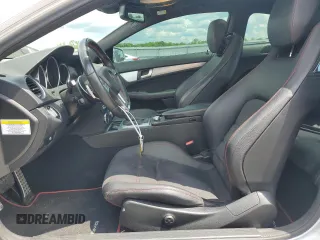 2013 Mercedes-Benz C 350 с VIN WDDGJ5HB5DG151711, выставлен на аукционе Copart как лот 56459235 с пробегом 67 714 миль миль и Списание • Salvage title. История ставок и продаж доступна на DreamBid. Изображение 7.
