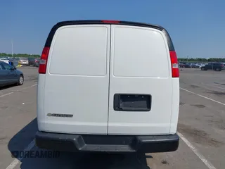 2021 Chevrolet Express Cargo с VIN 1GCWGAFP0M1181312, выставлен на аукционе IAAI как лот 42419790 с пробегом 110 271 миль миль и . История ставок и продаж доступна на DreamBid. Изображение 16.