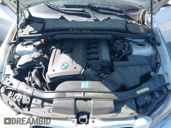 2009 BMW 3 Series 328i with VIN WBAPH575X9NM34039, listed as a IAAI auction lot 41853599 with 171,301 mi miles and . Bid and sale history available at DreamBid. Image 10.