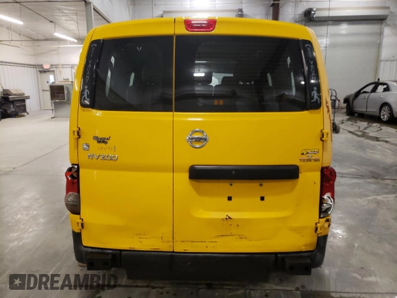 2016 Nissan NV200 z VIN 3N8CM0JT2GK700054, wystawiony jako Copart lot #80634794 z przebiegiem 170 180 mil mil oraz Czysty tytuł • Clean title. Historia ofert i sprzedaży dostępna na DreamBid. Obrazek 6.
