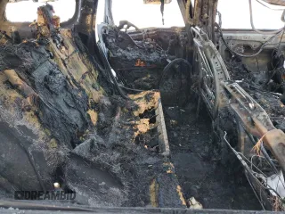 2017 Jeep Grand Cherokee Laredo z VIN 1C4RJFAG2HC799700, wystawiony jako Copart lot #40062834 z przebiegiem Nie podano mil oraz Nie do naprawy • Non repairable. Historia ofert i sprzedaży dostępna na DreamBid. Obrazek 11.