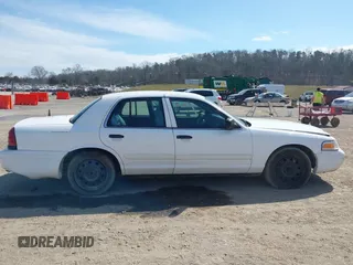 2010 Ford Police Interceptor с VIN 2FABP7BVXAX127417, выставлен на аукционе IAAI как лот 41721845 с пробегом Не указан миль и . История ставок и продаж доступна на DreamBid. Изображение 13.