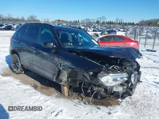 2017 BMW X5 xDrive35d with VIN 5UXKS4C30H0U04569, listed as a IAAI auction lot 41398288 with 86,048 mi miles. Bid and sale history available at carsss.com. Image 1.