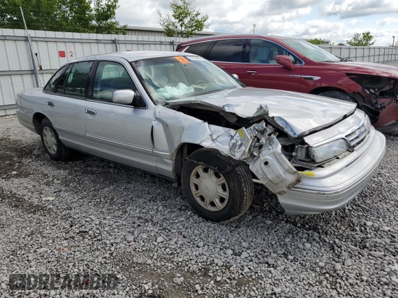 1997 Ford Crown Victoria z VIN 2FALP73W2VX179173, wystawiony jako Copart lot #57828405 z przebiegiem 251 598 mil mil oraz Szkoda całkowita • Salvage title. Historia ofert i sprzedaży dostępna na DreamBid. Obrazek 4.