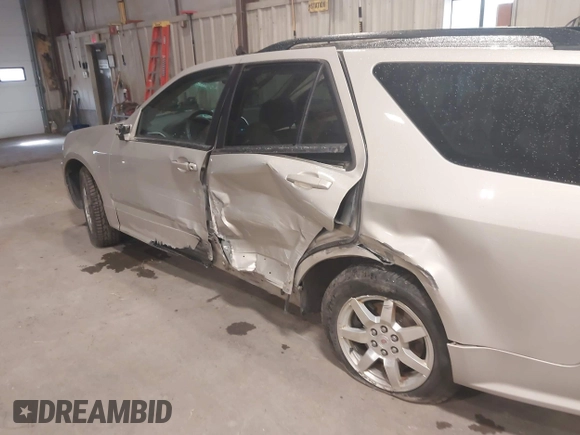 2008 Cadillac SRX AWD with VIN 1GYEE437880134297, listed as a IAAI auction lot 41869680 with 63,777 mi miles. Bid and sale history available at carsss.com. Image 6.