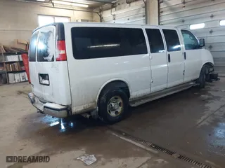 2012 Chevrolet Express Passenger 1LT with VIN 1GAZG1FG6C1160906, listed as a IAAI auction lot 41293635 with 314,405 mi miles. Bid and sale history available at carsss.com. Image 4.