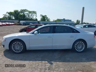 2015 Audi A8 3.0T z VIN WAU3GAFD4FN020897, wystawiony jako IAAI lot #42480222 z przebiegiem 68 894 mil mil oraz . Historia ofert i sprzedaży dostępna na DreamBid. Obrazek 13.
