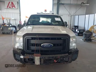 2011 Ford Super Duty F-250 SRW XL with VIN 1FT7X2B64BEB82069, listed as a IAAI auction lot 41818418 with 333,546 mi miles. Bid and sale history available at carsss.com. Image 6.